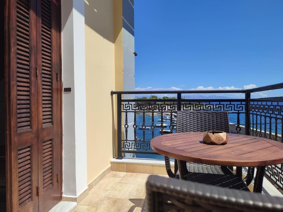 La Mer Gythio Exterior foto